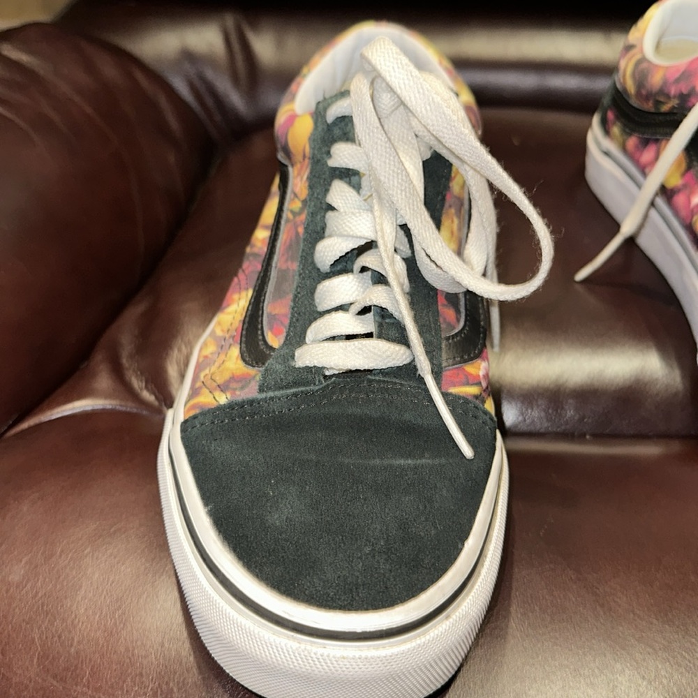 Vans Old Skool Floral & Stripe Shoes - Picture 6 of 15